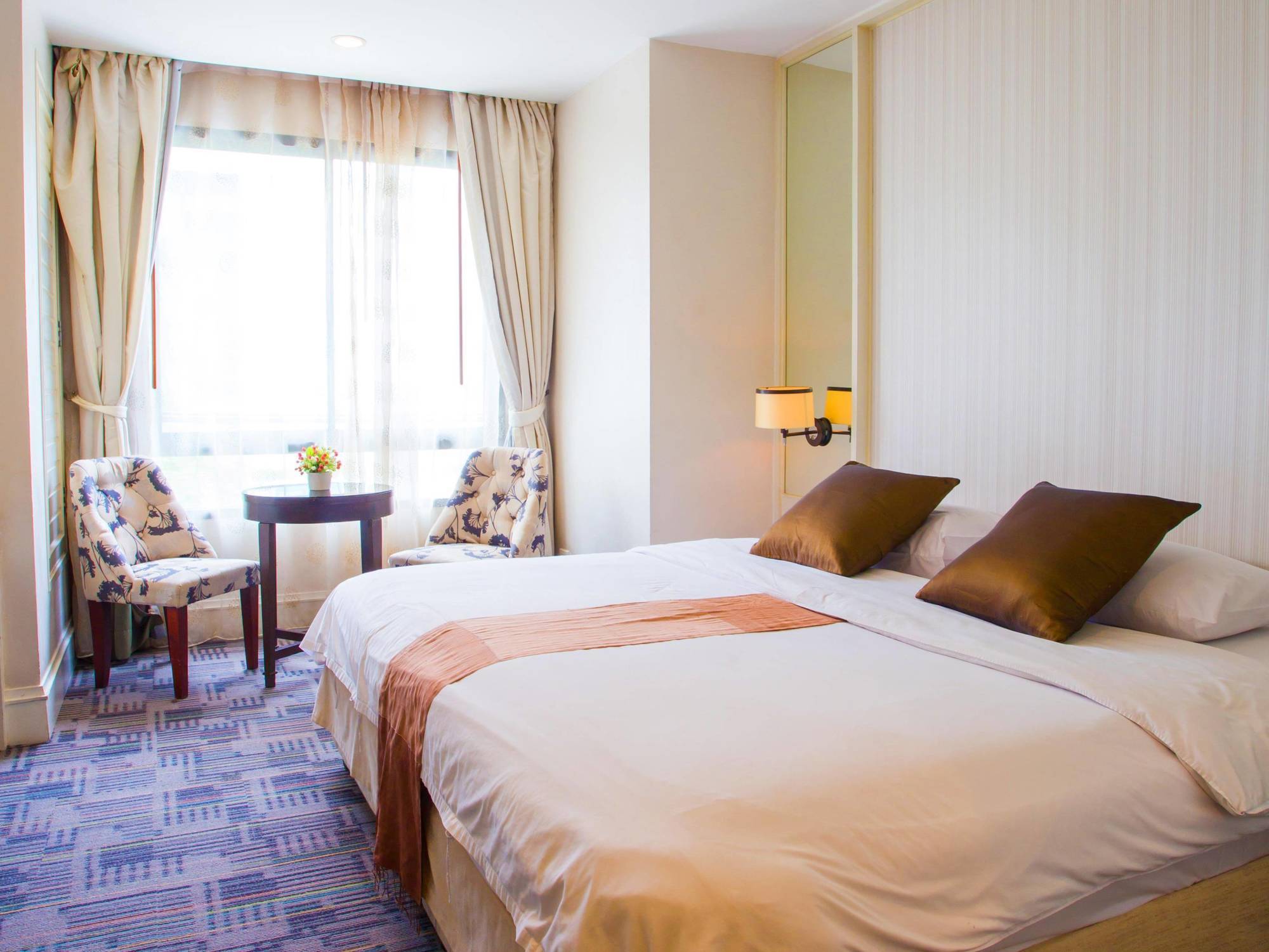 Aphrodite Inn Bangkok Eksteriør bilde